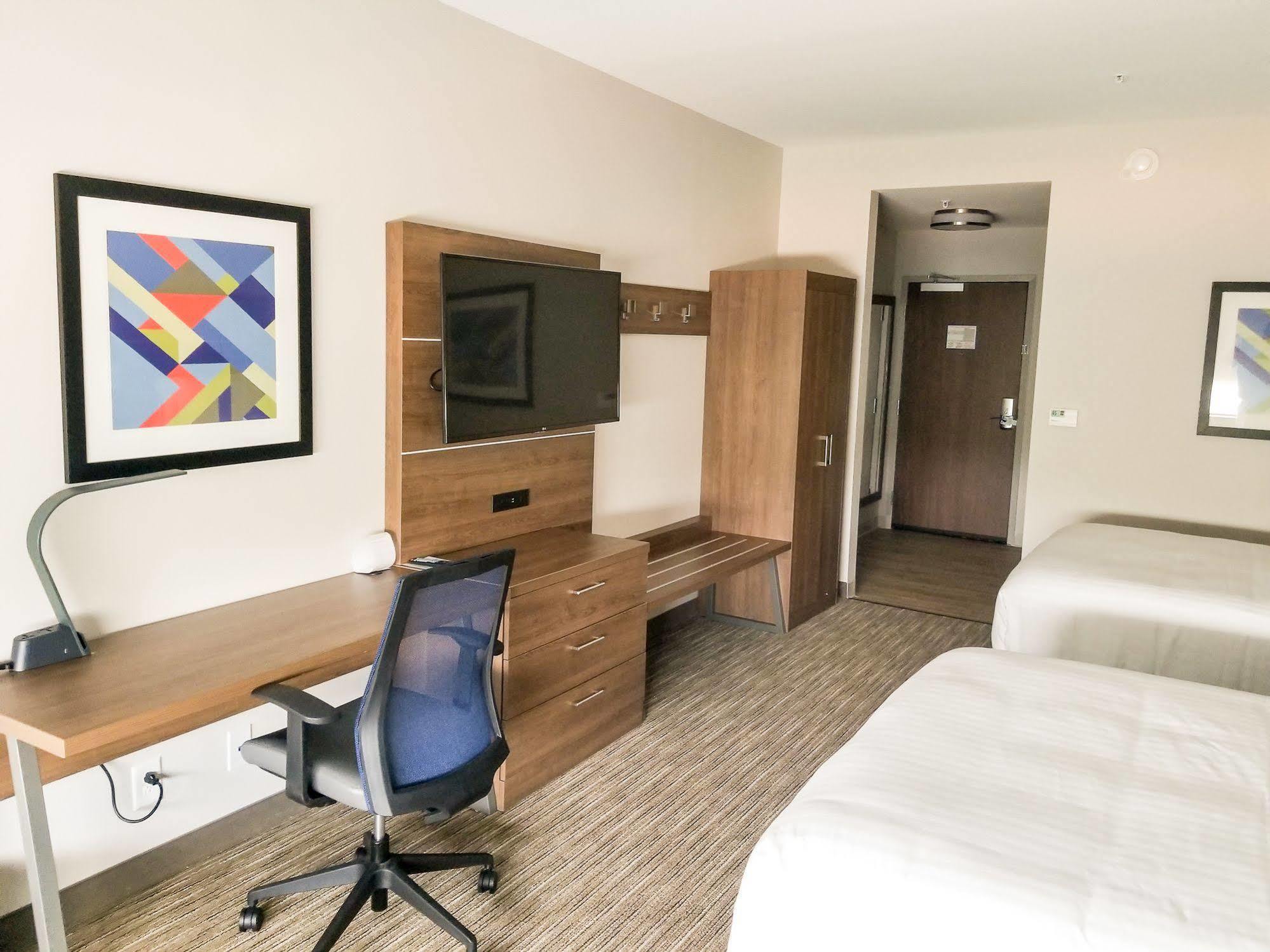Holiday Inn Express & Suites - Charlotte Ne - University Area By Ihg Exterior foto