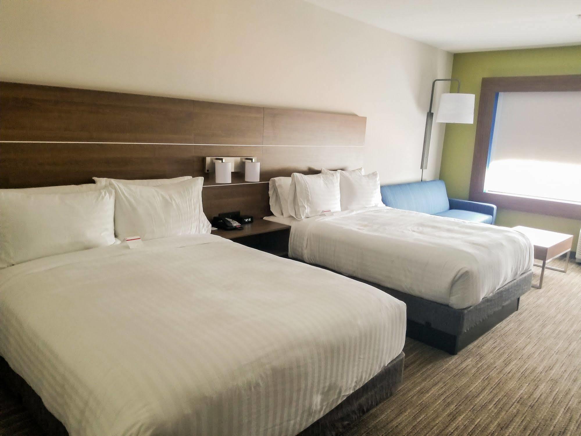 Holiday Inn Express & Suites - Charlotte Ne - University Area By Ihg Exterior foto