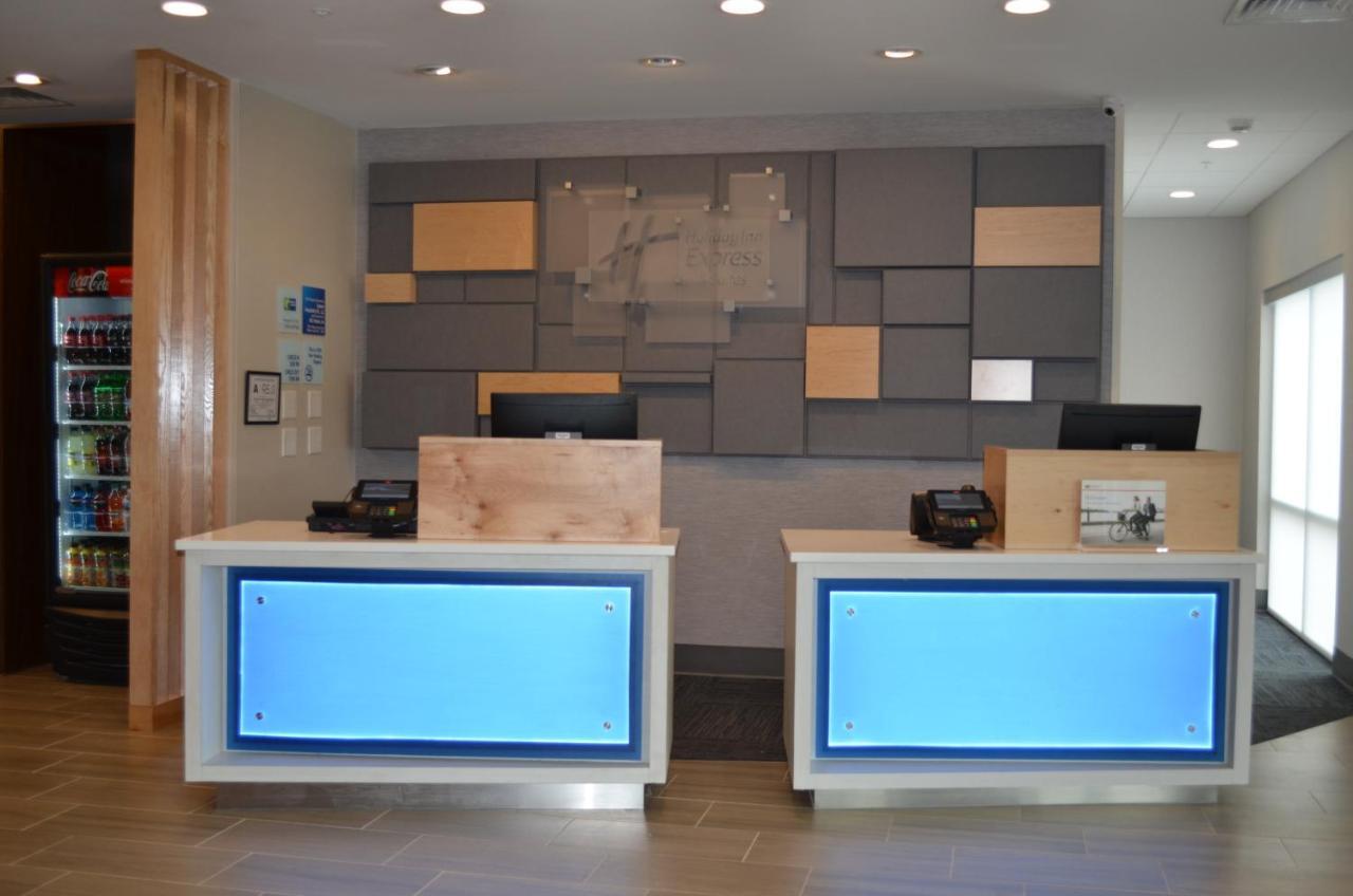 Holiday Inn Express & Suites - Charlotte Ne - University Area By Ihg Exterior foto